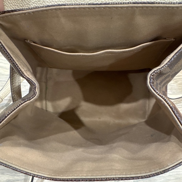 Louis Vuitton Clapton Backpack D.Ebe Crem - Picture 4 of 10